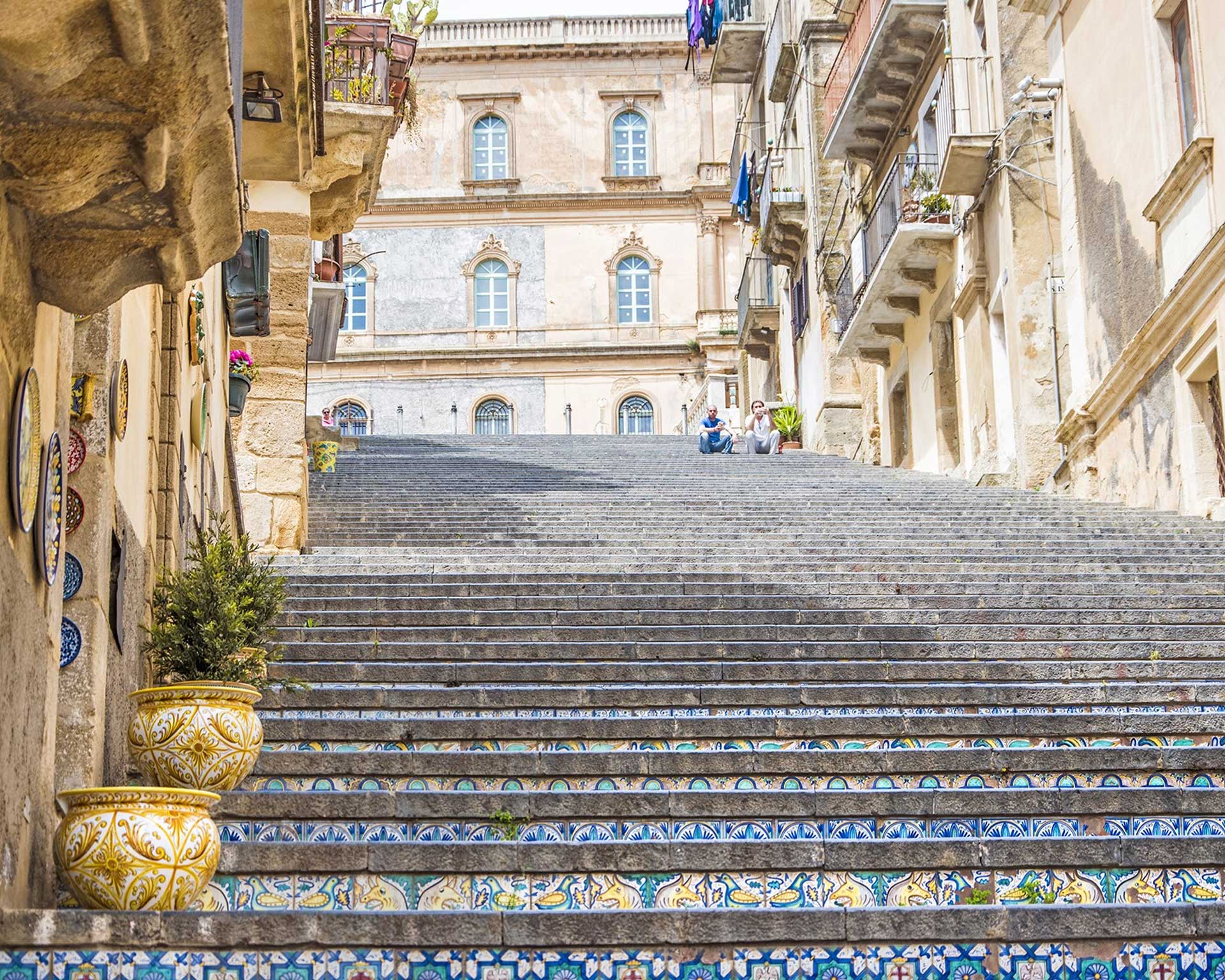 Itinerario Di Un Giorno Piazza Armerina E Caltagirone Gratteri Holiday